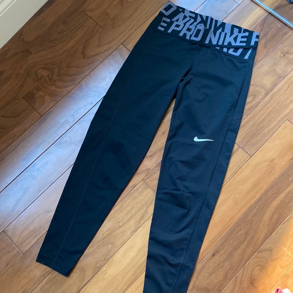 Nike Women Dri-fit leggings size xs